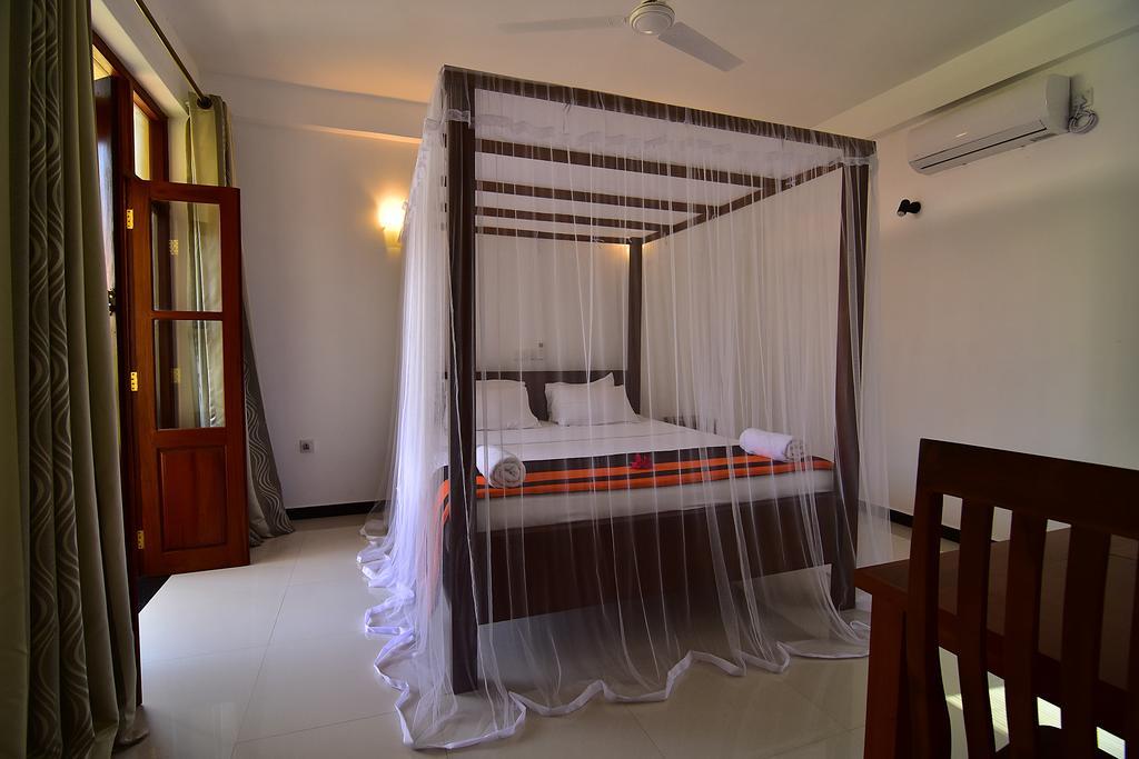 Park Lane 88 Apartments Negombo Ngoại thất bức ảnh