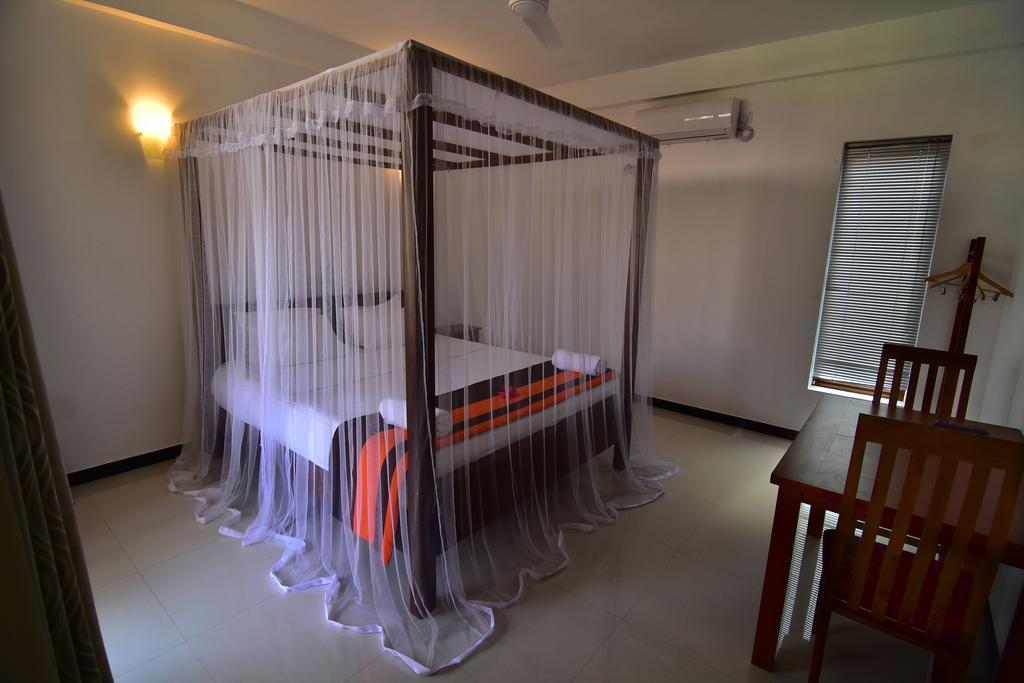 Park Lane 88 Apartments Negombo Ngoại thất bức ảnh